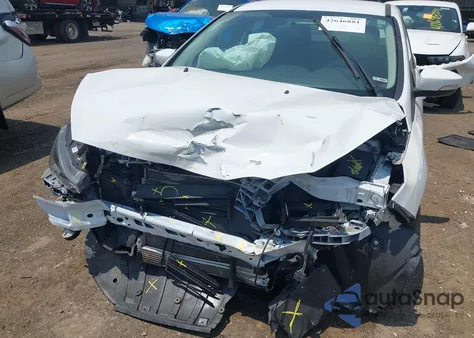 2018 Ford Focus Se z USA, uszkodzony, nr VIN 1FADP3FE5JL267982